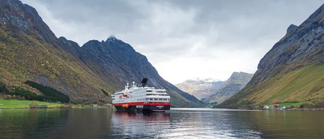 Hurtigruten